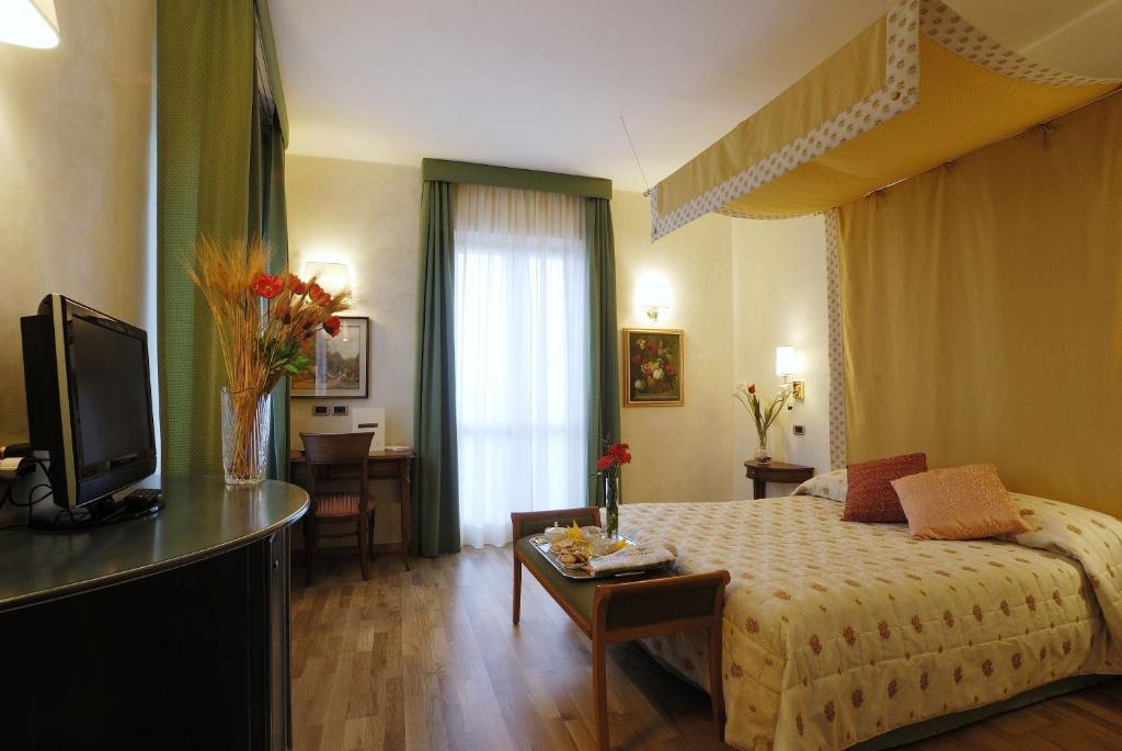 Zunica Ospitalita Dal 1880 Hotel Civitella Del Tronto Kamer foto