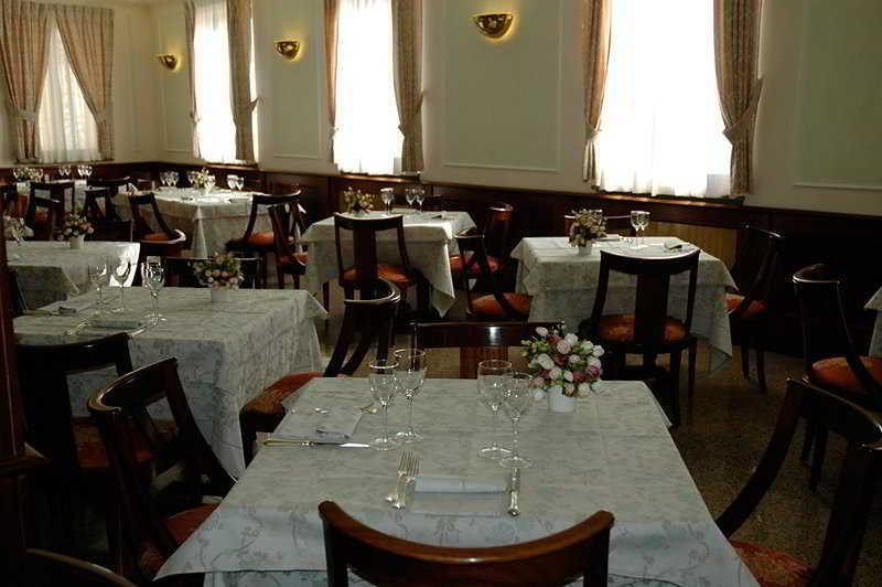 Zunica Ospitalita Dal 1880 Hotel Civitella Del Tronto Buitenkant foto
